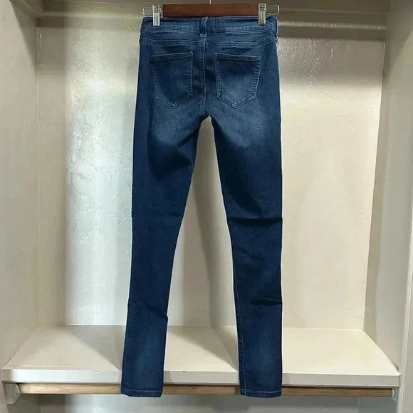 Jeans - Picture 3 of 6